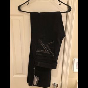 7 mankind “Flynn”  Black jeans